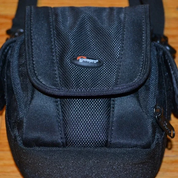 Lowepro camera case - Picture 4 of 15